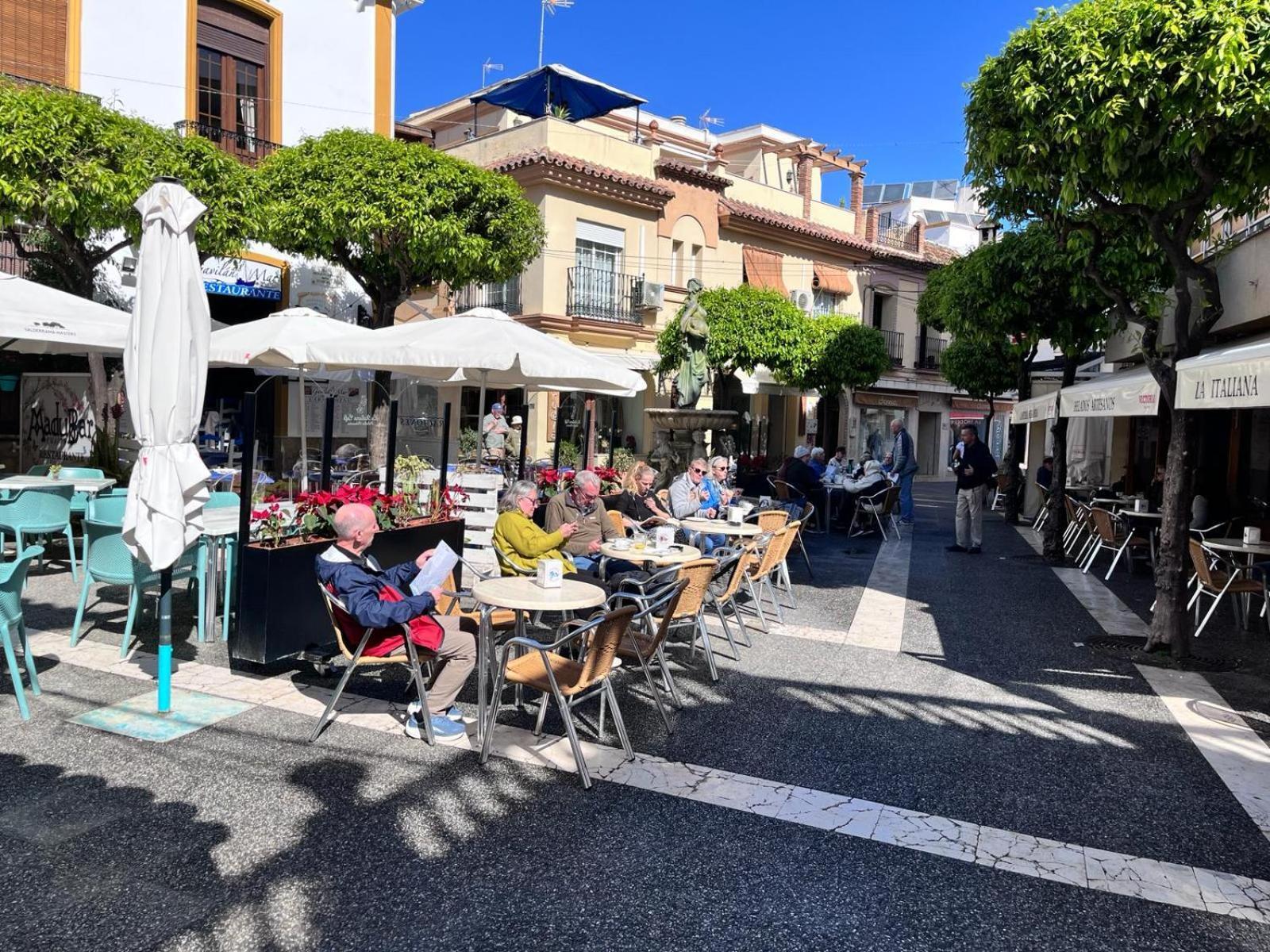 El Faro Vacaciones En Estepona Eksteriør billede